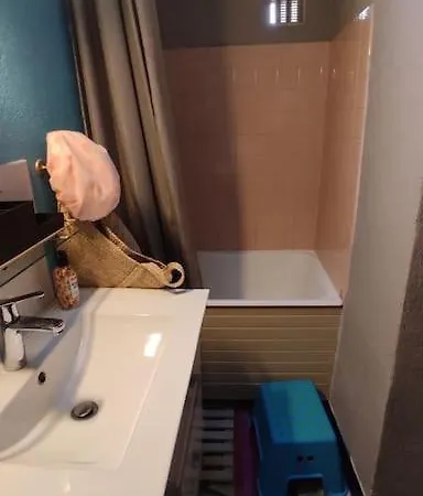 La Maison Aux Volets Ferienhaus Chameane