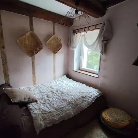 La Maison Aux Volets *