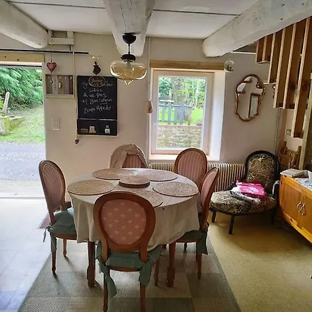 La Maison Aux Volets Ferienhaus *