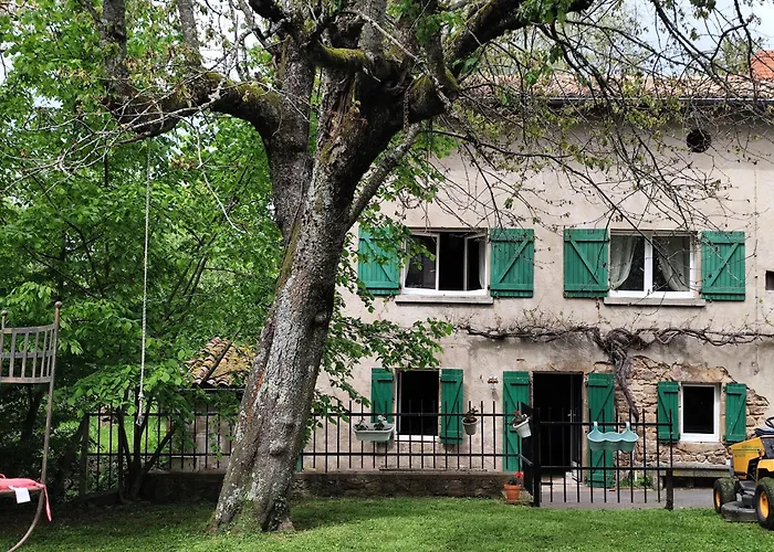 La Maison Aux Volets * Chameane